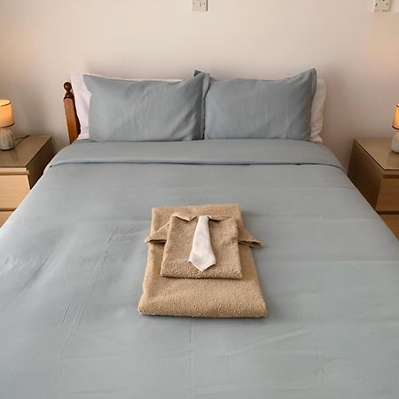 Peaceful Apartment With Double Bed - Oak Breeze Paphos Eksteriør bilde