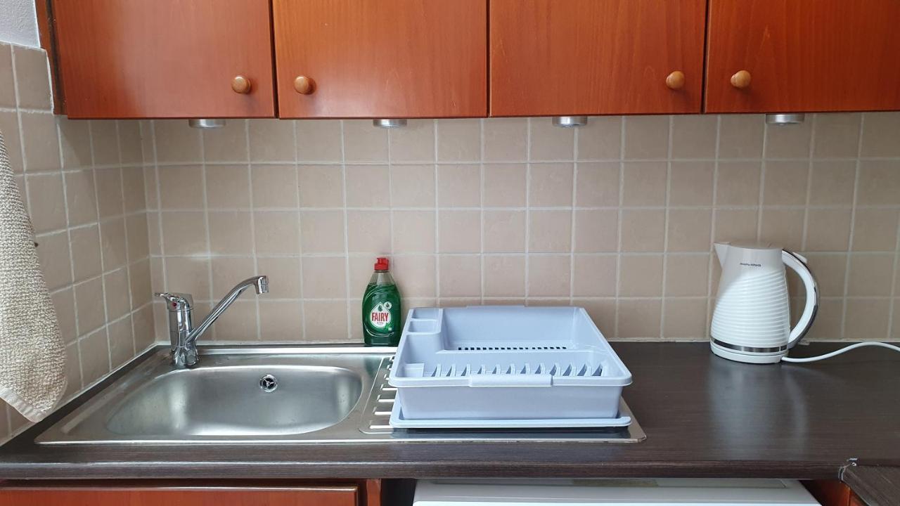Peaceful Apartment With Double Bed - Oak Breeze Paphos Eksteriør bilde